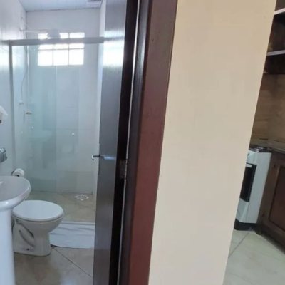 Casa em Condomínio com 36m², 1 quarto, 1 garagem, no bairro Ingleses do Rio Vermelho em Florianópolis