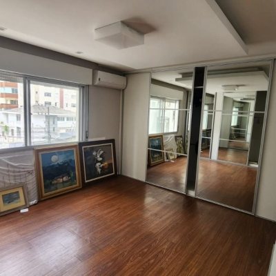 Apartamentos com 226m², 4 quartos, 1 suíte, 2 garagens, no bairro Agronômica em Florianópolis
