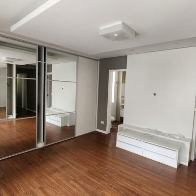 Apartamentos com 226m², 4 quartos, 1 suíte, 2 garagens, no bairro Agronômica em Florianópolis