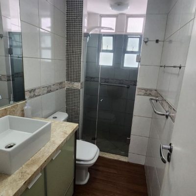 Apartamentos com 226m², 4 quartos, 1 suíte, 2 garagens, no bairro Agronômica em Florianópolis