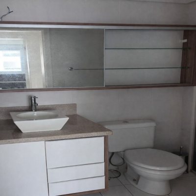 Apartamentos com 77m², 2 quartos, 1 suíte, 2 garagens, no bairro Itacorubi em Florianópolis