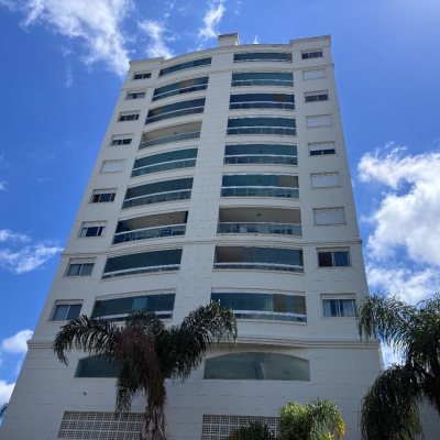 Apartamentos com 77m², 2 quartos, 1 suíte, 2 garagens, no bairro Itacorubi em Florianópolis