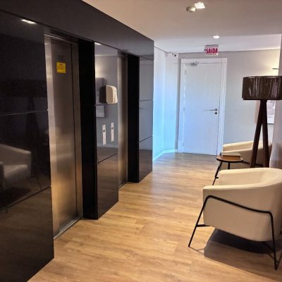 Apartamentos com 77m², 2 quartos, 1 suíte, 2 garagens, no bairro Itacorubi em Florianópolis