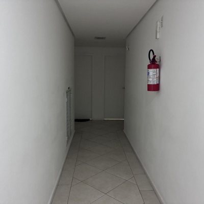 Apartamentos com 77m², 2 quartos, 1 suíte, 2 garagens, no bairro Itacorubi em Florianópolis