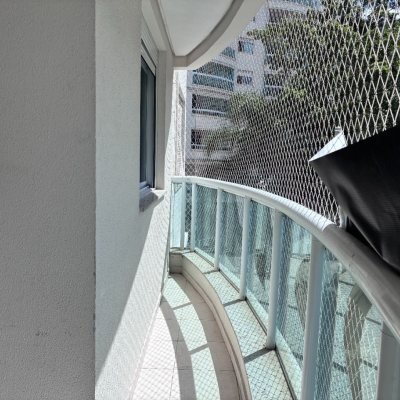 Apartamentos com 77m², 2 quartos, 1 suíte, 2 garagens, no bairro Itacorubi em Florianópolis