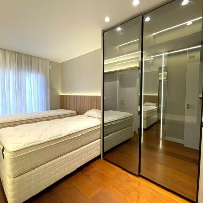 Apartamentos com 149m², 3 quartos (sendo 3 suítes), 2 garagens, no bairro Jurerê em Florianópolis