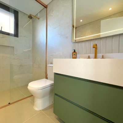 Apartamentos com 149m², 3 quartos (sendo 3 suítes), 2 garagens, no bairro Jurerê em Florianópolis