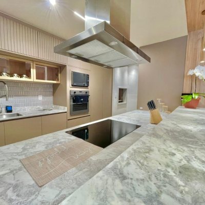 Apartamentos com 149m², 3 quartos (sendo 3 suítes), 2 garagens, no bairro Jurerê em Florianópolis