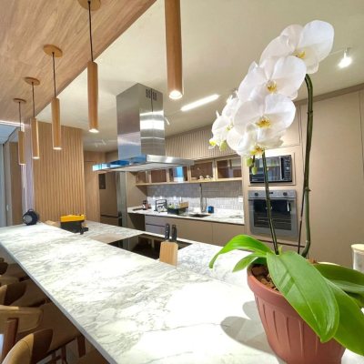 Apartamentos com 149m², 3 quartos (sendo 3 suítes), 2 garagens, no bairro Jurerê em Florianópolis