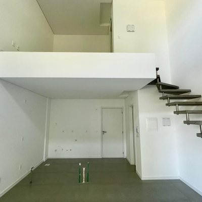 Loft com 43m², 1 suíte, 1 garagem, no bairro Ribeirão Da Ilha em Florianópolis