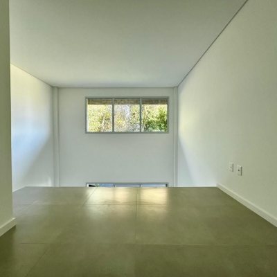 Loft com 43m², 1 suíte, 1 garagem, no bairro Ribeirão Da Ilha em Florianópolis