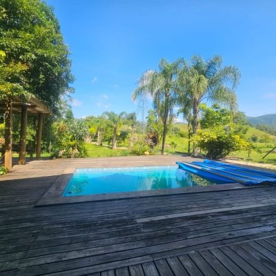 Chacara com 3699m², 2 quartos, no bairro Fazenda De Dentro em Biguaçu