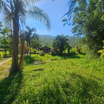 Chacara com 3699m², 2 quartos, no bairro Fazenda De Dentro em Biguaçu