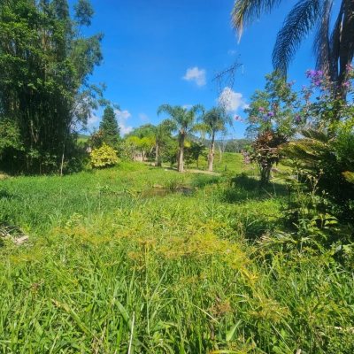 Chacara com 3699m², 2 quartos, no bairro Fazenda De Dentro em Biguaçu