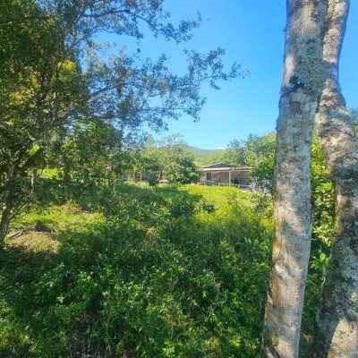 Chacara com 3699m², 2 quartos, no bairro Fazenda De Dentro em Biguaçu