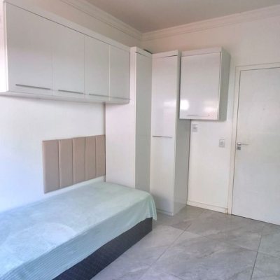 Casa Residencial com 257m², 6 quartos, 2 suítes, 2 garagens, no bairro Ingleses em Florianópolis