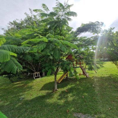 Casa Residencial com 257m², 6 quartos, 2 suítes, 2 garagens, no bairro Ingleses em Florianópolis