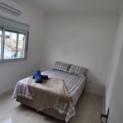 Casa Residencial com 257m², 6 quartos, 2 suítes, 2 garagens, no bairro Ingleses em Florianópolis