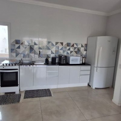 Casa Residencial com 257m², 6 quartos, 2 suítes, 2 garagens, no bairro Ingleses em Florianópolis