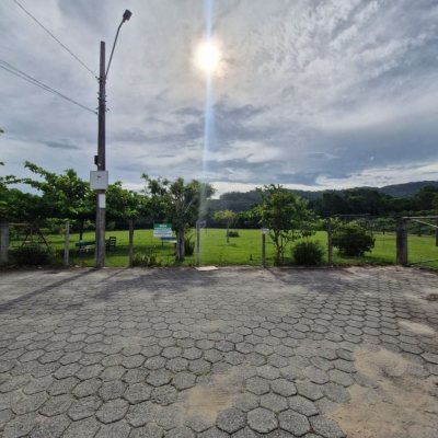 Casa Residencial com 257m², 6 quartos, 2 suítes, 2 garagens, no bairro Ingleses em Florianópolis