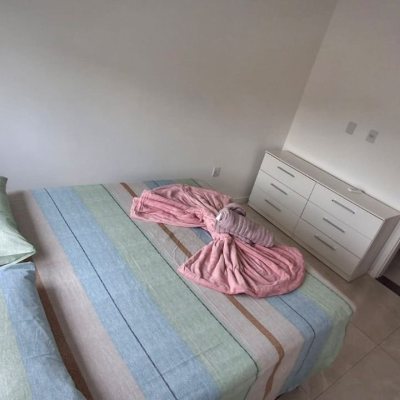 Casa Residencial com 257m², 6 quartos, 2 suítes, 2 garagens, no bairro Ingleses em Florianópolis