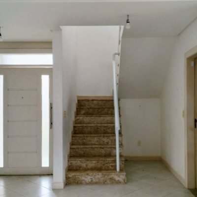 Casa Residencial com 286m², 3 quartos, 3 suítes, 2 garagens, no bairro Jurerê em Florianópolis