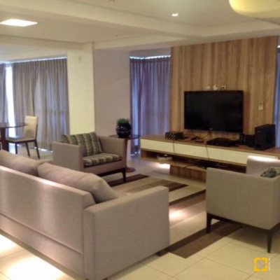 Cobertura com 116m², 3 quartos, 3 suítes, 2 garagens, no bairro Trindade em Florianópolis