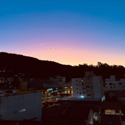 Cobertura com 116m², 3 quartos, 3 suítes, 2 garagens, no bairro Trindade em Florianópolis