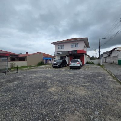Terreno Comercial/Residencial com 1292m², no bairro Carianos em Florianópolis