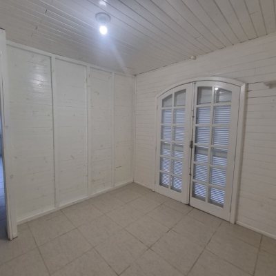 Casa Residencial com 107m², 4 quartos, 1 garagem, no bairro Ingleses do Rio Vermelho em Florianópolis