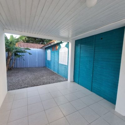 Casa Residencial com 107m², 4 quartos, 1 garagem, no bairro Ingleses do Rio Vermelho em Florianópolis