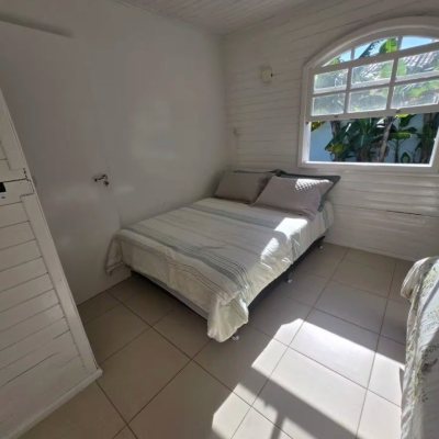 Casa Residencial com 107m², 4 quartos, 1 garagem, no bairro Ingleses do Rio Vermelho em Florianópolis