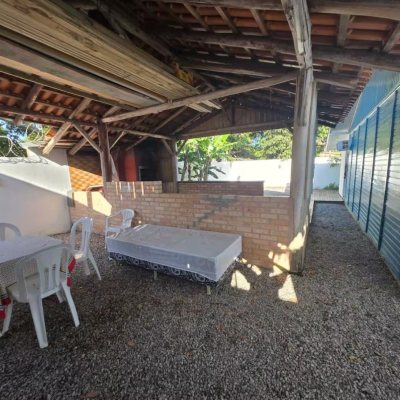 Casa Residencial com 107m², 4 quartos, 1 garagem, no bairro Ingleses do Rio Vermelho em Florianópolis