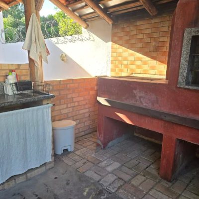 Casa Residencial com 107m², 4 quartos, 1 garagem, no bairro Ingleses do Rio Vermelho em Florianópolis