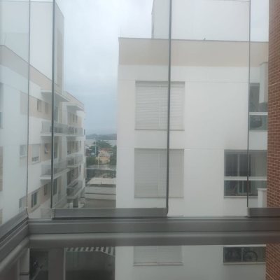 Apartamentos com 72m², 2 quartos, 1 suíte, 2 garagens, no bairro João Paulo em Florianópolis