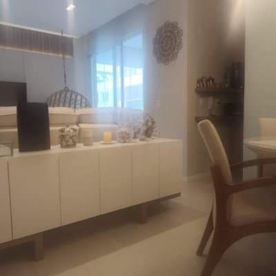 Apartamentos com 72m², 2 quartos, 1 suíte, 2 garagens, no bairro João Paulo em Florianópolis