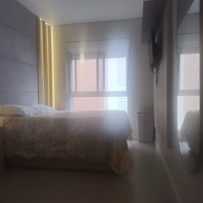 Apartamentos com 72m², 2 quartos, 1 suíte, 2 garagens, no bairro João Paulo em Florianópolis