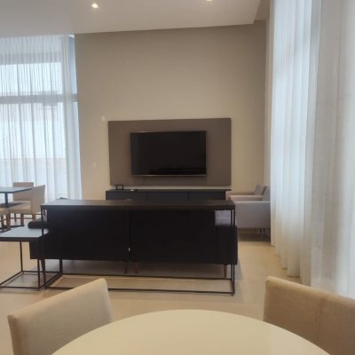 Apartamentos com 72m², 2 quartos, 1 suíte, 2 garagens, no bairro João Paulo em Florianópolis