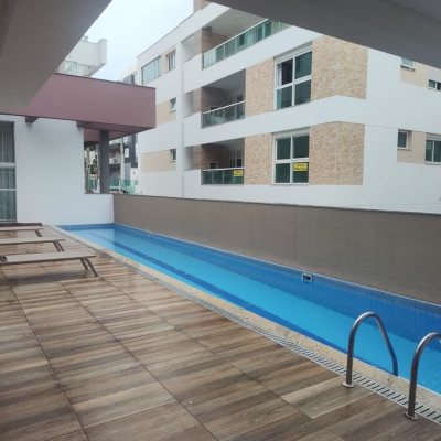 Apartamentos com 72m², 2 quartos, 1 suíte, 2 garagens, no bairro João Paulo em Florianópolis