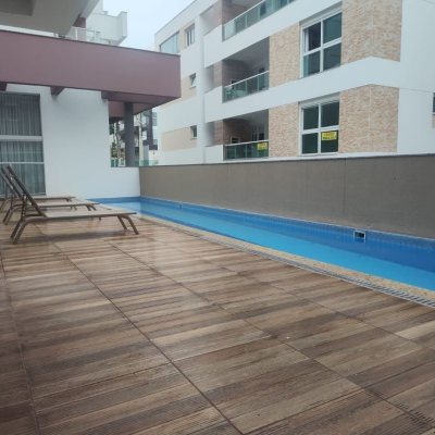 Apartamentos com 72m², 2 quartos, 1 suíte, 2 garagens, no bairro João Paulo em Florianópolis