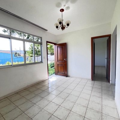 Casa Residencial com 107m², 3 quartos, 1 suíte, 1 garagem, no bairro Serraria em São José