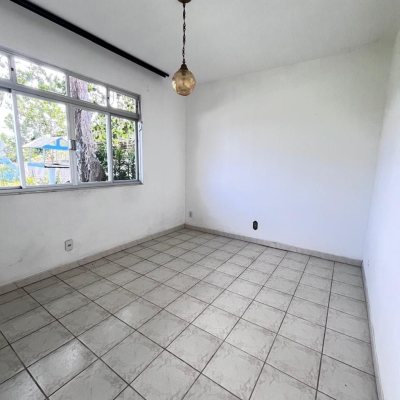 Casa Residencial com 107m², 3 quartos, 1 suíte, 1 garagem, no bairro Serraria em São José
