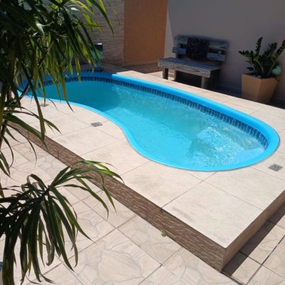 Casa Residencial com 90m², 3 quartos, 1 suíte, 2 garagens, no bairro São João Do Rio Vermelho em Florianópolis