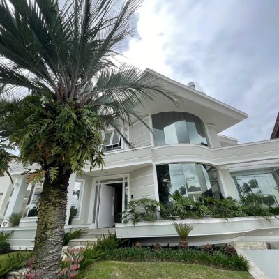 Casa Residencial com 416m², 5 quartos (sendo 5 suítes), 6 garagens, no bairro Jurerê Internacional em Florianópolis