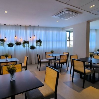 Apartamentos com 72m², 2 quartos, 2 suítes, 2 garagens, no bairro Balneário em Florianópolis