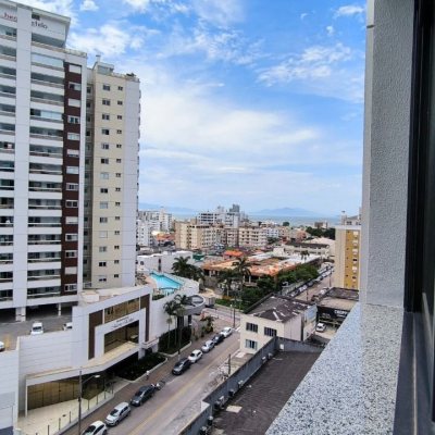 Apartamentos com 72m², 2 quartos, 2 suítes, 2 garagens, no bairro Balneário em Florianópolis