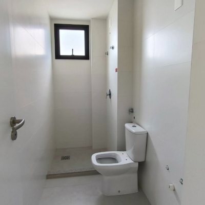 Apartamentos com 72m², 2 quartos, 2 suítes, 2 garagens, no bairro Balneário em Florianópolis