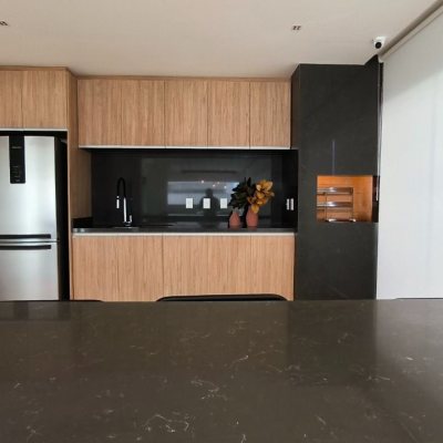 Apartamentos com 72m², 2 quartos, 2 suítes, 2 garagens, no bairro Balneário em Florianópolis