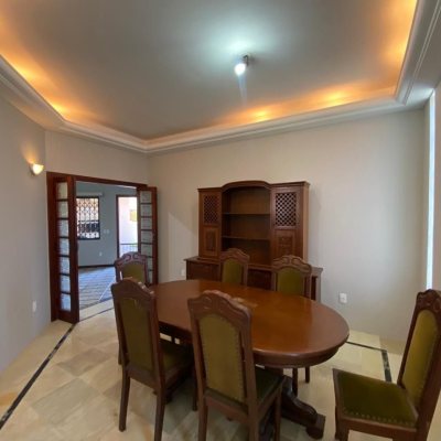 Casa Residencial com 304m², 4 quartos, 2 suítes, 2 garagens, no bairro João Paulo em Florianópolis