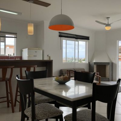 Cobertura com 139m², 2 quartos, 1 suíte, 1 garagem, no bairro Ingleses do Rio Vermelho em Florianópolis